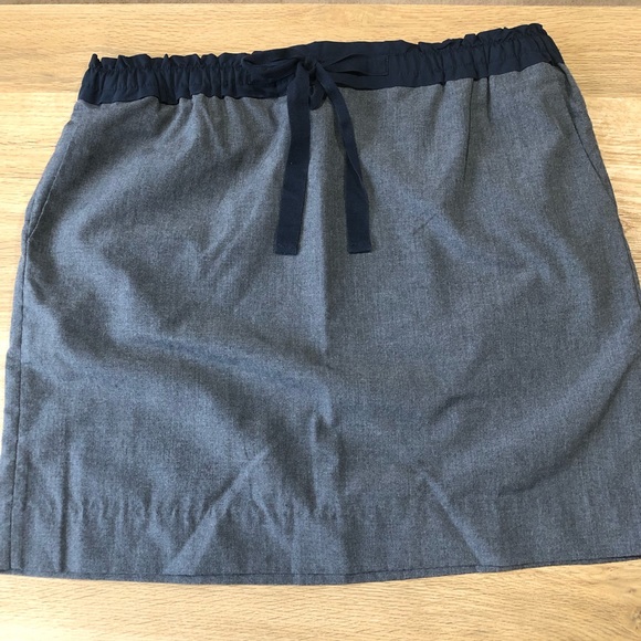 GAP Dresses & Skirts - Super cute EUC GAP skirt